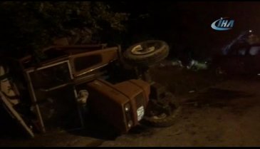 Bursa'da feci kaza! Otomobille çarpışan traktör takla attı
