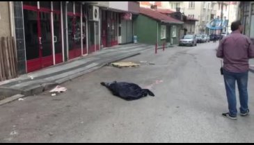 Bursa'da herkesin gözü önünde bıçaklanarak öldürüldü