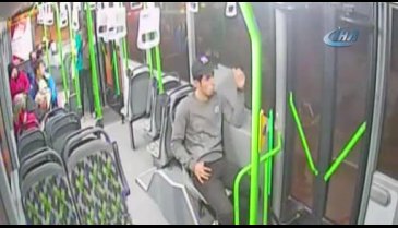Bursa'da otobüs şoförü rahatsızlanan çocuğu hastaneye yetiştirdi