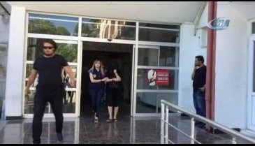 Fuhuş rezaletini eve girip çıkan erkekler ortaya çıkardı