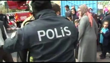 Okulda yangın! Öğrenciler tahliye ediliyor
