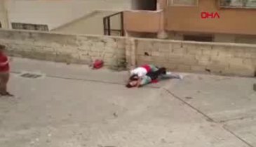 Liseli kızların görüntüsü dehşete düşürdü