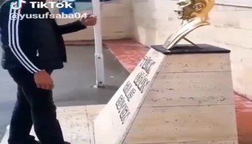 Atatürk büstüne çirkin saldırı!