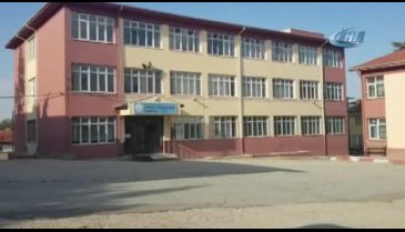 Bursa'da sınıfa izinsiz girdi, ceza yedi
