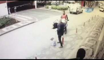 Bursa'da bisikletle motosiklet çarpıştı
