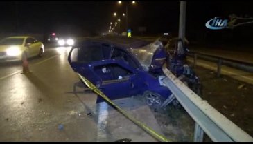 Bursa'da otomobil bariyerlere ok gibi saplandı