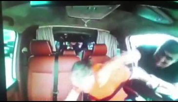 UBER sürücüsüne yumruklu saldırı