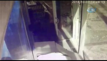 Bursa'da iş yerlerinden hırsızlık yapan zanlılara tutuklama