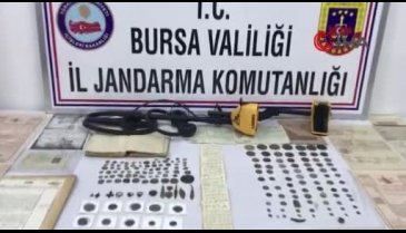 Bursa'da tarihi eser operasyonu! Tam 219 parça...