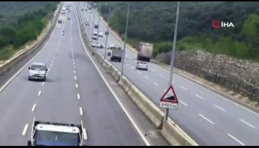 Bursa'da ilginç kazalar MOBESE kameralarında