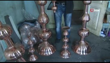 Bursa'da hırsızlar toplam değeri 100 bin lira olan alemleri çaldı