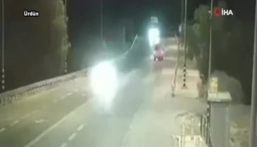 İşçi servisi tırla çarpıştı: 7 ölü, 3 yaralı