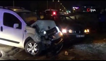 Bursa'da antrenman izleyen çifte otomobil çarptı