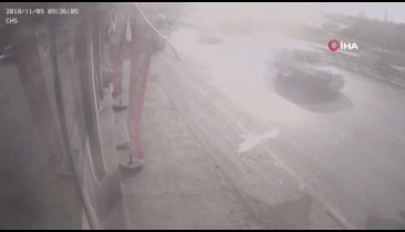 Beton mikserinin devrilme anı kamerada
