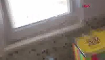 Öğrenci yakınları, kavgayı ayırmaya çalışan müdür vekilini dövdü