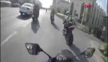 Akılalmaz kaza! Metrelerce savruldu