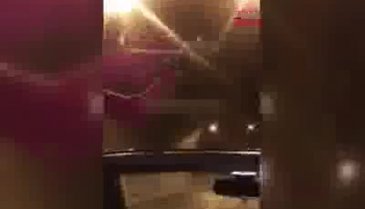 Seyir halindeki araçta dans eden sürücü gözaltına alındı