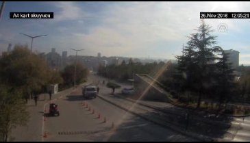 ODTÜ'deki akılalmaz kaza kameraya yansıdı!
