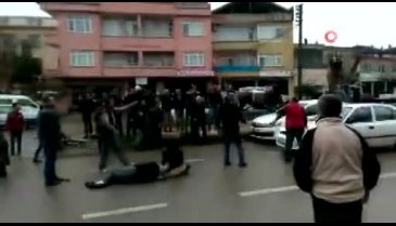 Bursa'da kazada yaralanan yaşlı adam hastaneye böyle götürüldü
