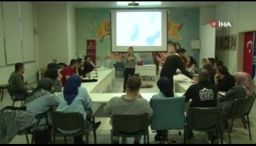 Bursa Büyükşehir Belediyesi Bilim ve Teknoloji Merkezi çalışanlarına ilkyardım eğitimi