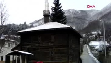 Bursa'da 134 yıllık 'çivisiz cami', zamana meydan okuyor