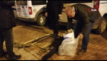 Bursa'da polisin dikkati sonucu defineciler kazamadan yakalandı
