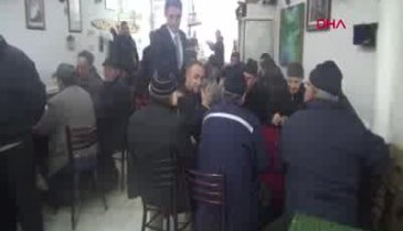 Bursa'da 20 yaşındaki muhtar adayı, seçim çalışmalarına başladı