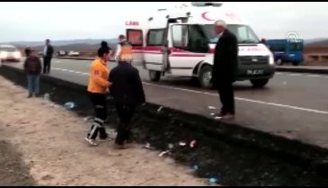 Bursa plakalı yolcu otobüsü devrildi: Ölü ve yaralılar var
