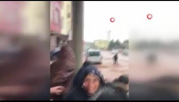 Sele kapılan kız öğrencinin kurtarılma anı kamerada