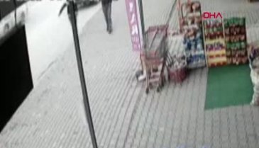 Bursa'da yan bakma kavgasında bıçaklandı
