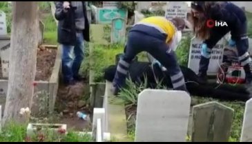 Bursa'da annesinin mezarı başında intihar etti