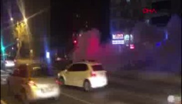 Park halindeki otomobilde yangın çıktı