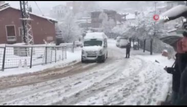 Bursa'da beklenen kar yağışı başladı!