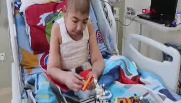 Bursa'da lösemili Adnan'ın tek isteği o YouTube fenomenini görmek