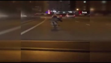 Motosiklet üzerinde tehlikeli oyun