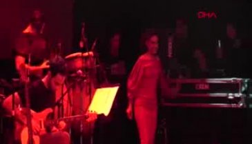 Bursalılar 2019'a Yıldız Tilbe ile girdi