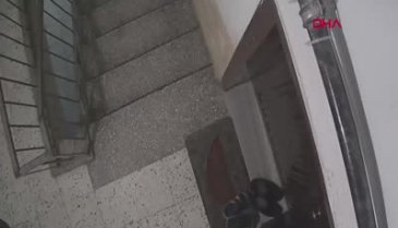 Dehşet dakikaları... Satır ve bıçakla saldırdı