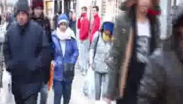 Bursa'da 10 metre ileride duran kayıp ilanındaki çocuğu, çok az kişi fark etti