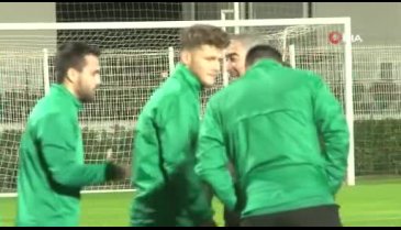 Bursaspor kamp mesaisine başladı