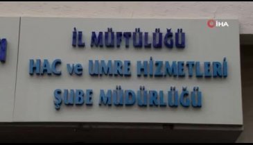 Bursa'da hacı adayları kayıt için uzun kuyruklar oluşturdu