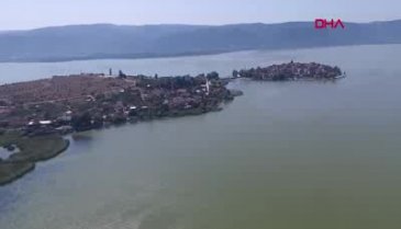 Bursa Gölyazı'da 2600 yıl öncesine ait sağlık merkezi bulguları ortaya çıktı (drone)