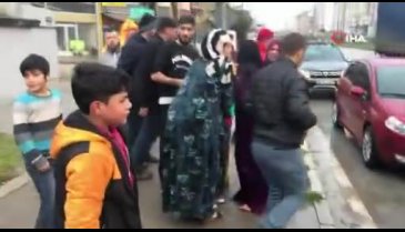 Bursa'da 13 yaşındaki çocuğa ana yolda otomobil çarptı
