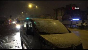 Bursa'da kar etkili oluyor