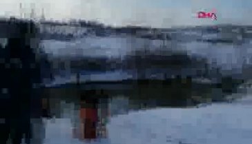 Otomobil dereye uçtu: 4 ölü
