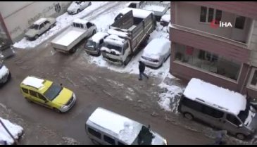 Bursa İnegöl buz kesti