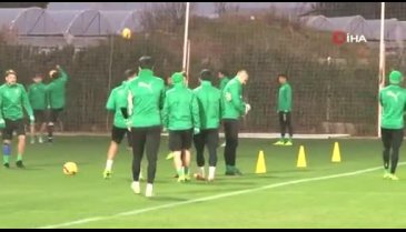 Bursaspor hız kesmedi