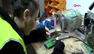 Bursa'da üniversite öğrencisi İzel, erkek işine el attı