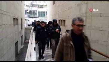 Bursa'da FETÖ operasyonunda gözaltına alınan iş adamları adliyeye sevk edildi