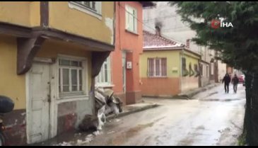 Bursa'da muhtara tokat atıp kaçtılar