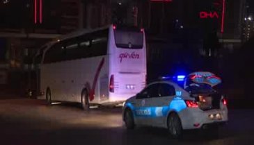 Zincirleme trafik kazası! Voleybolcular şoka girdi...